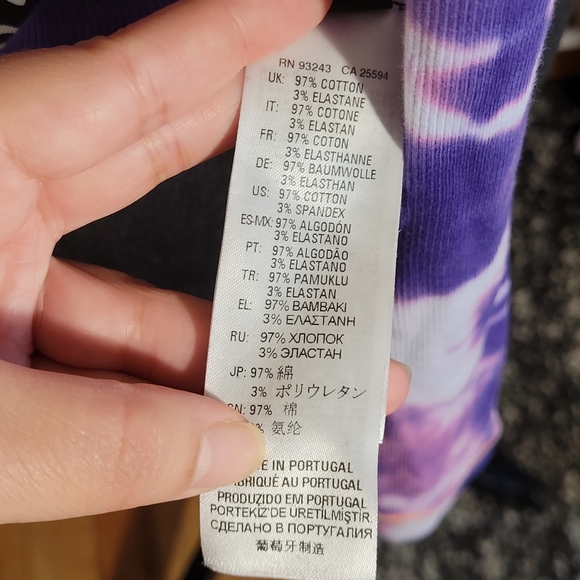 Diesel Early 2000s Y2K Purple Tie Dye Turtleneck w/ Back Piercing Detail Size L - Picture 13 of 15